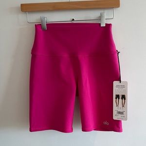 NWT Alo high waist biker short XS
